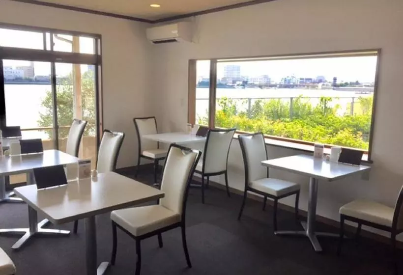 旅館 Riverside Hotel Karatsu Castle