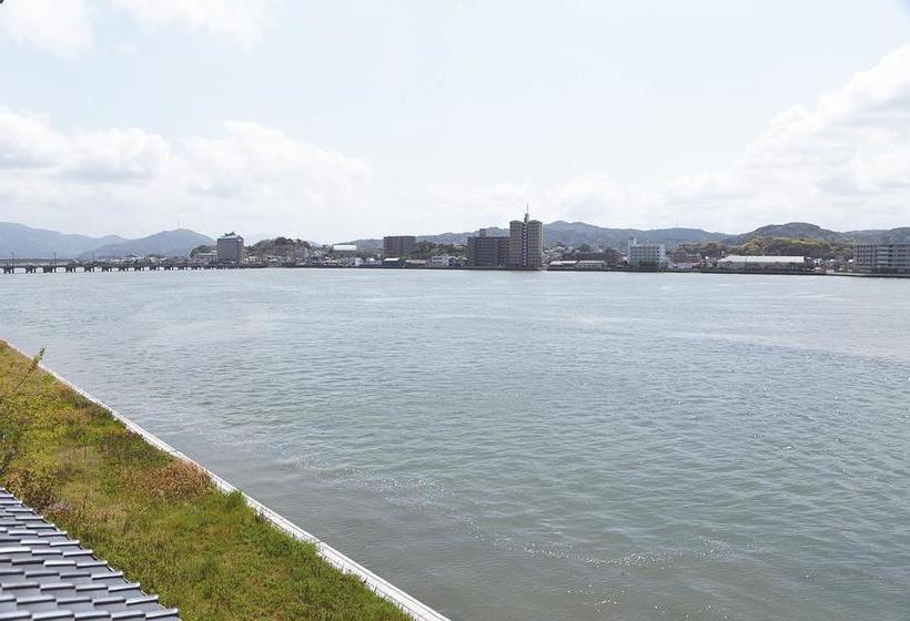 ريوكان Riverside Hotel Karatsu Castle