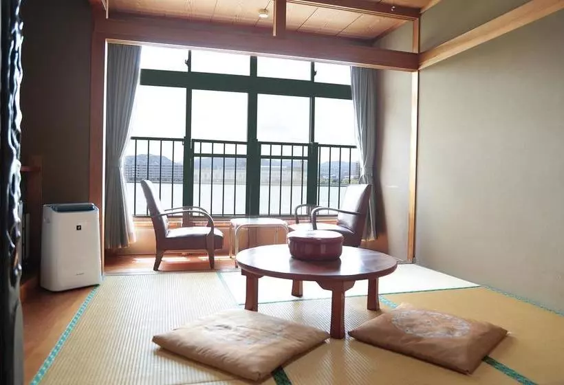 旅館 Riverside Hotel Karatsu Castle