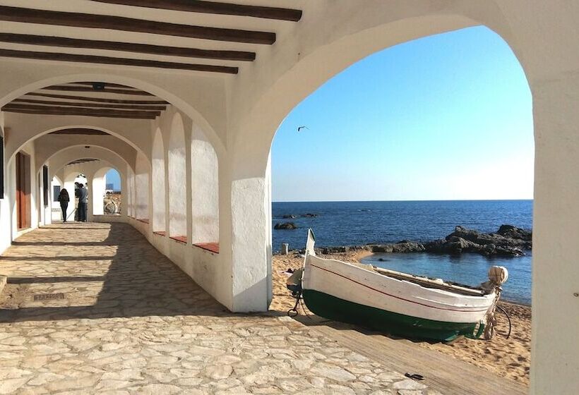 تختخواب و صبحانه Casa Calella