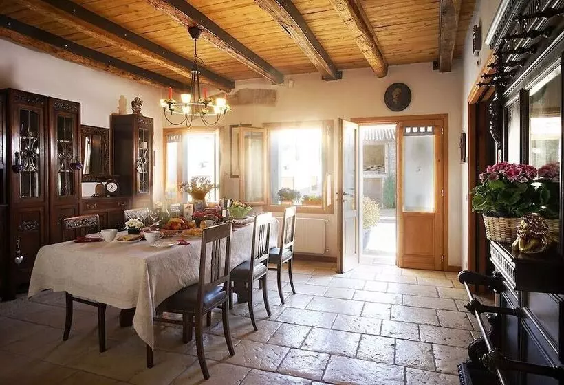 Aamiaismajoitus (B&B) Casa Fiorina