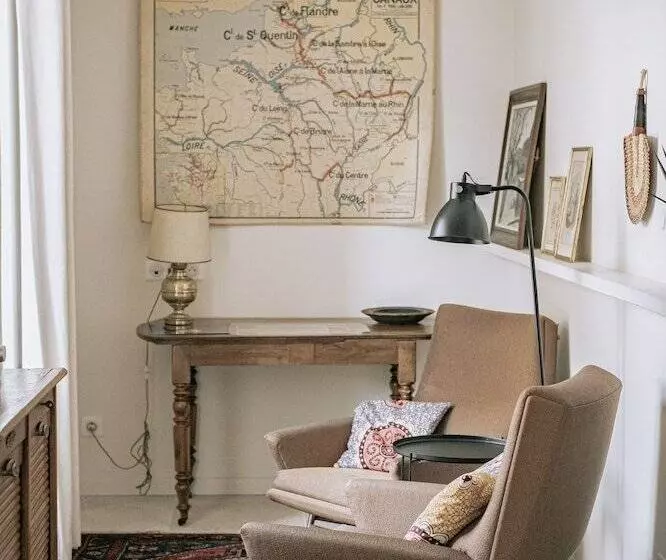 تختخواب و صبحانه Les Suites De Catherine, La 35