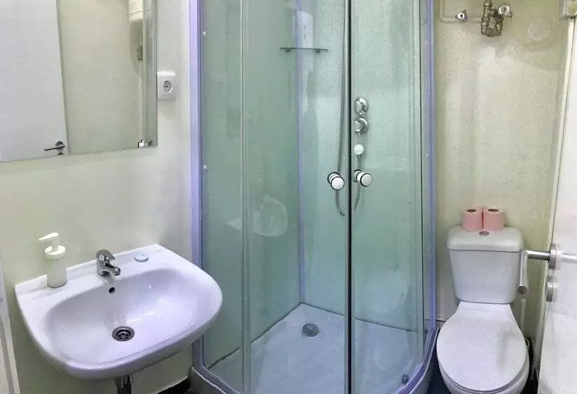 تختخواب و صبحانه Mirandesa Guesthouse
