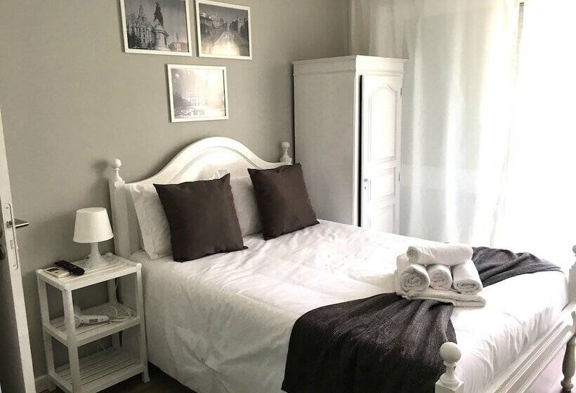 تختخواب و صبحانه Mirandesa Guesthouse