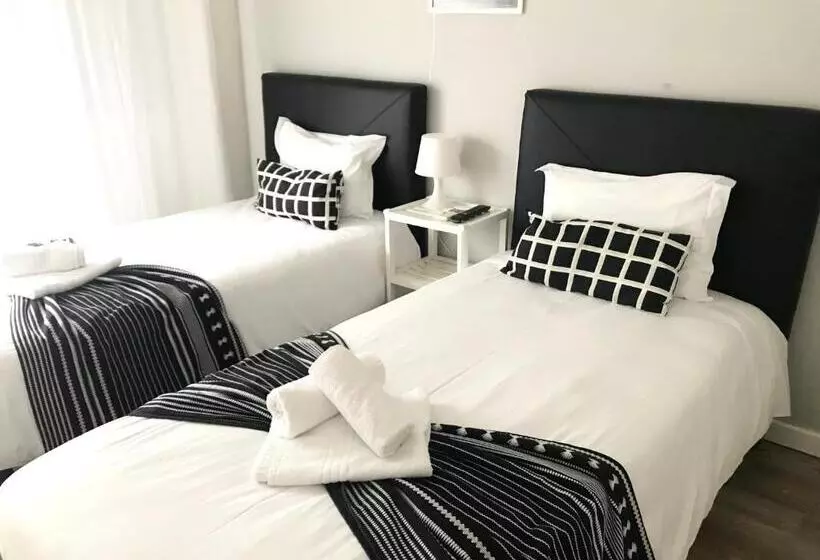 تختخواب و صبحانه Mirandesa Guesthouse