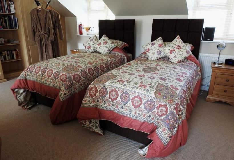 Aamiaismajoitus (B&B) Teifi Riverbank At Glas Y Dorlan