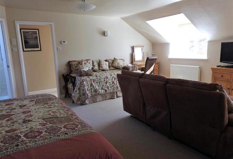 Aamiaismajoitus (B&B) Teifi Riverbank At Glas Y Dorlan