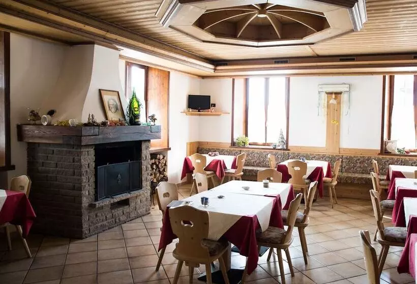 Hotelli La Terrazza Sul Lago