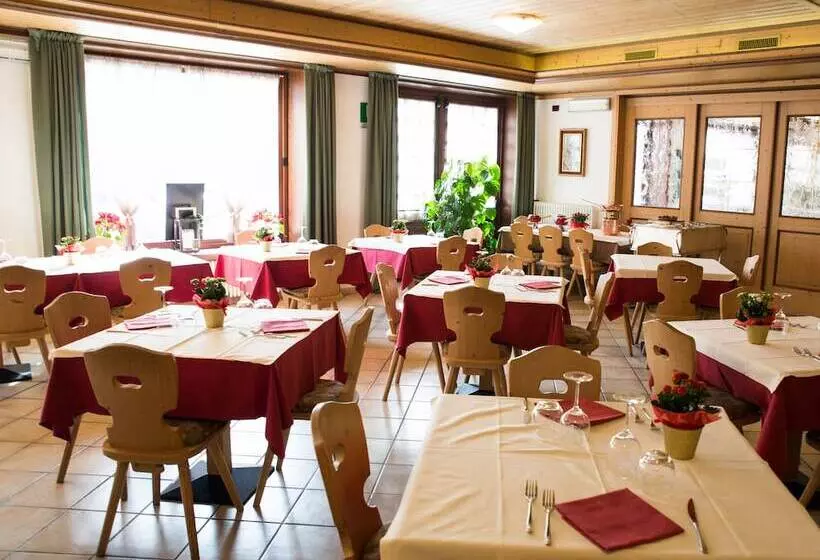 Hotelli La Terrazza Sul Lago