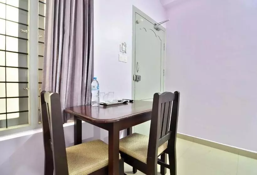 Hotelli Shanthi Residency