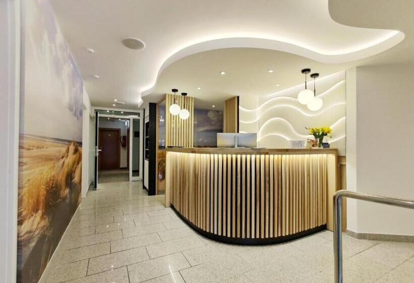 ホテル Stranddistel