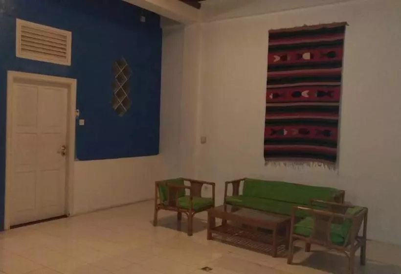 Riverside Hostel Padang