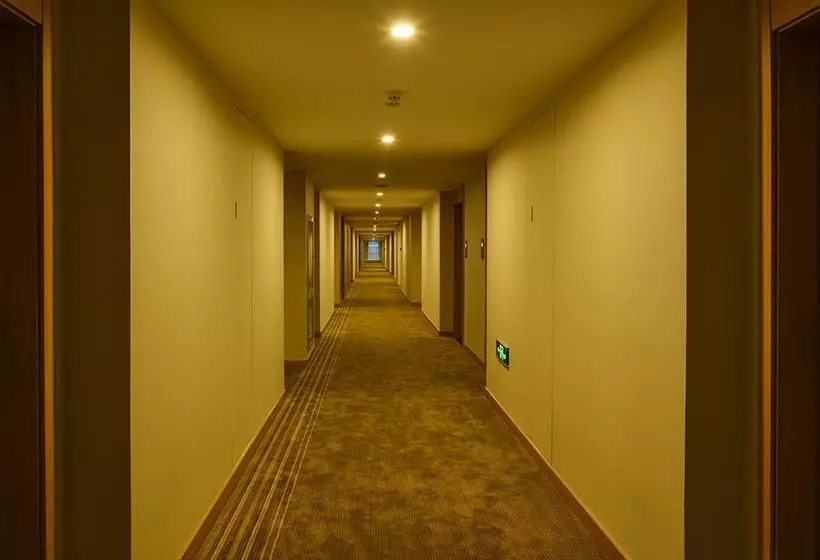 Starway Hotel Linyi Haosen International Plaza