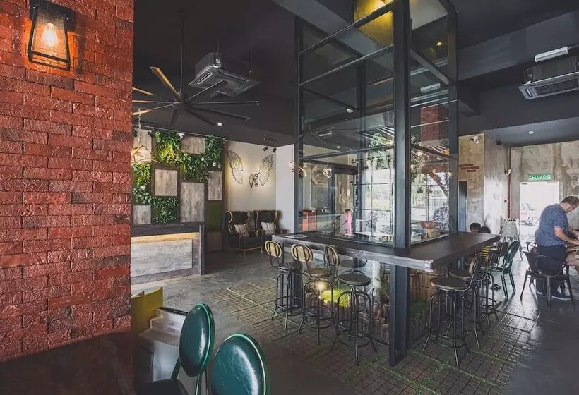 V3 Hotel & Residence Seri Alam
