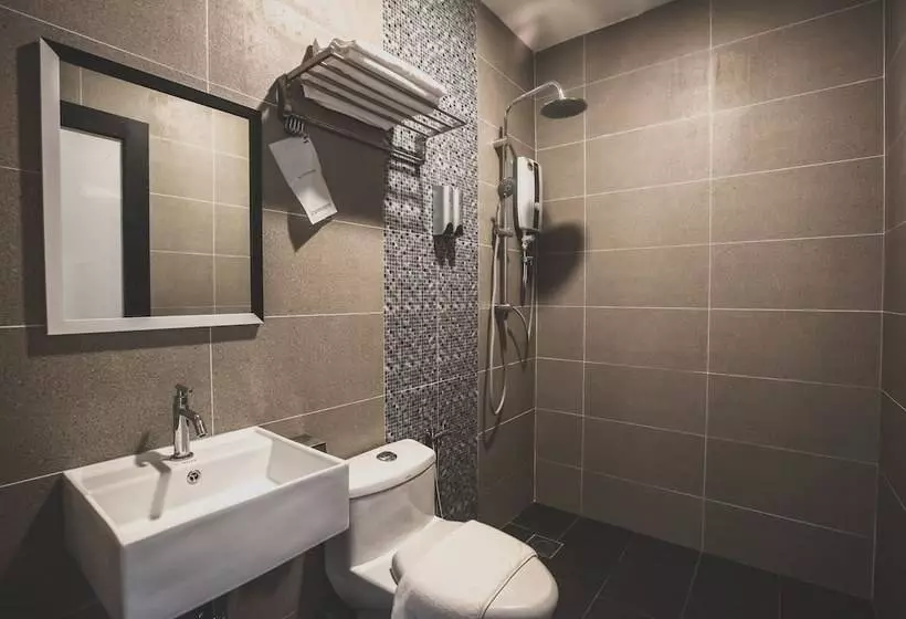 V3 Hotel & Residence Seri Alam