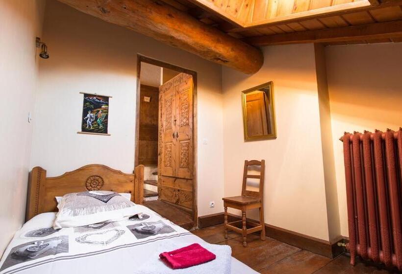 تختخواب و صبحانه Au Coeur Des Alpes