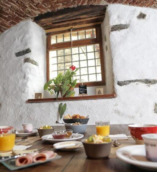 تختخواب و صبحانه Au Coeur Des Alpes