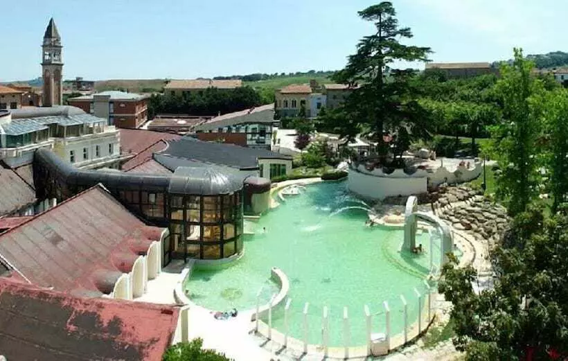 ホテル Albergo Livorno