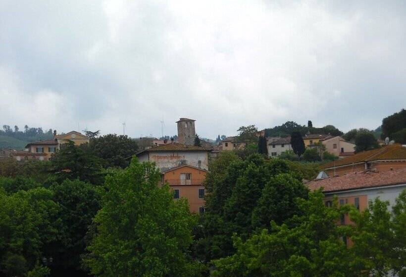 호텔 Albergo Livorno