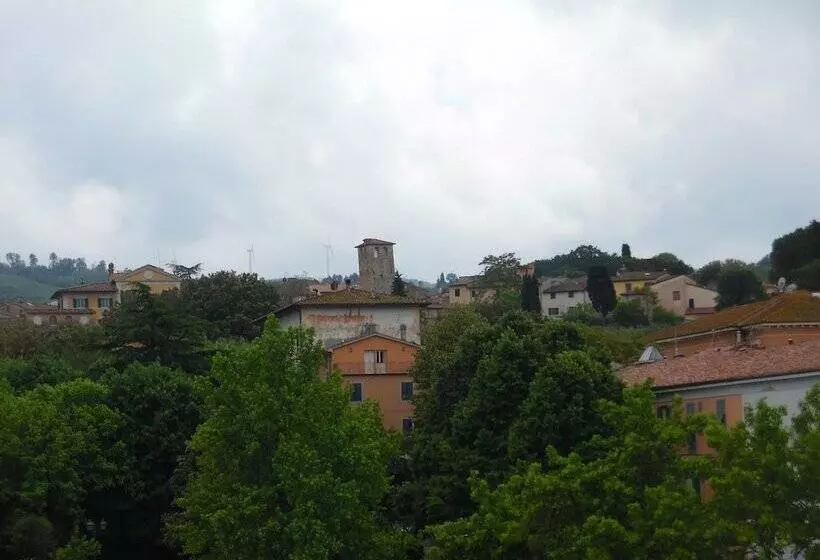 ホテル Albergo Livorno