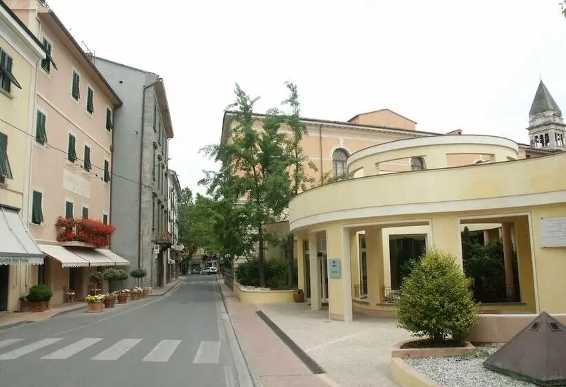 ホテル Albergo Livorno