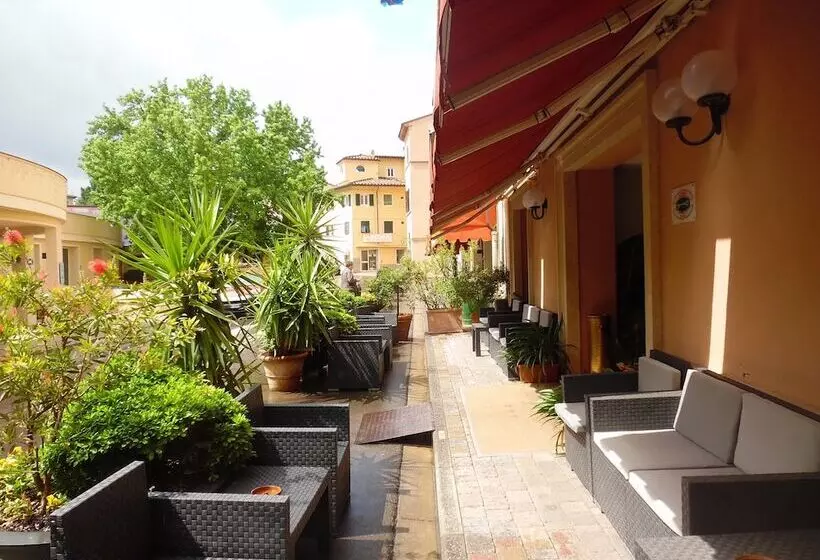 ホテル Albergo Livorno