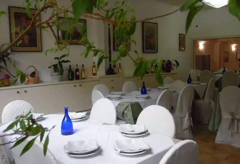 ホテル Albergo Livorno