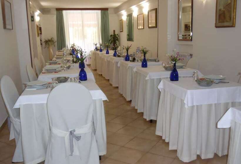 호텔 Albergo Livorno