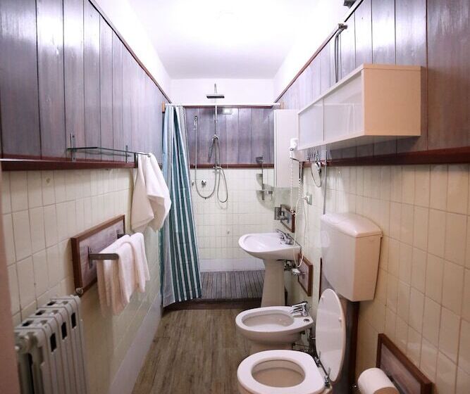 호텔 Albergo Livorno