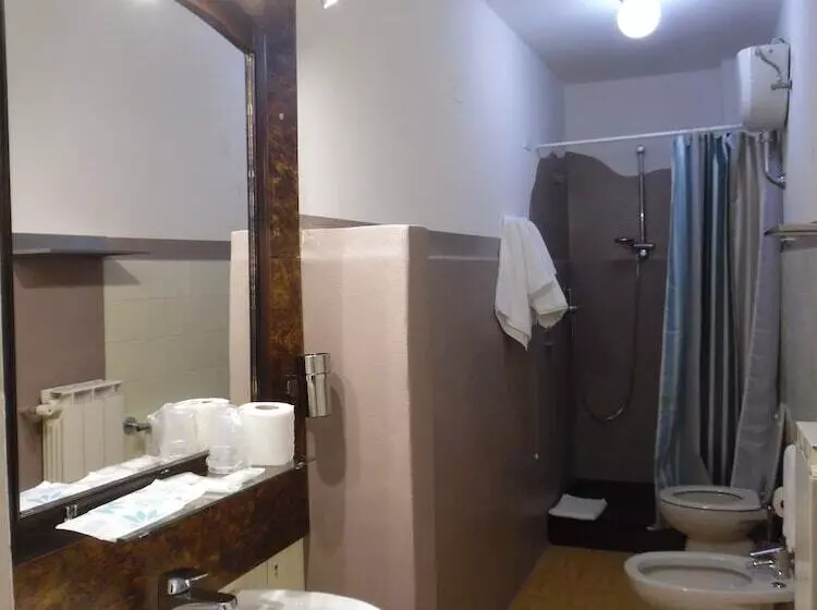 ホテル Albergo Livorno