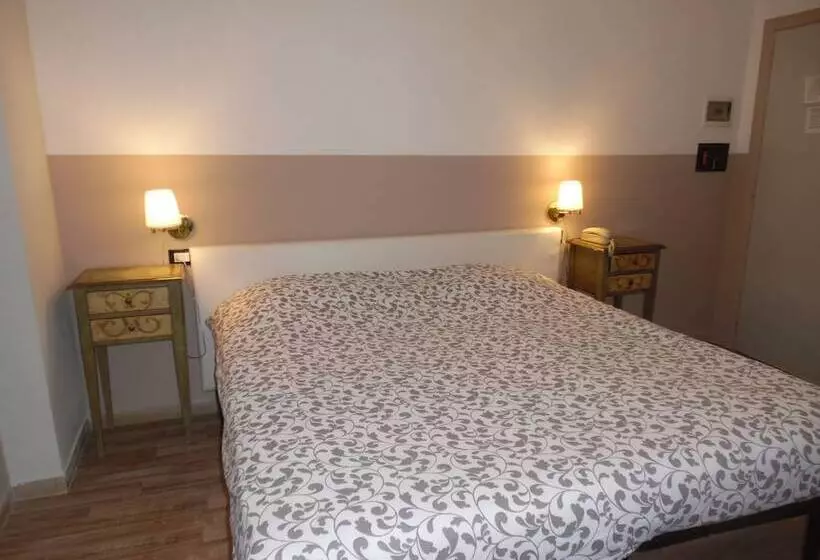 ホテル Albergo Livorno