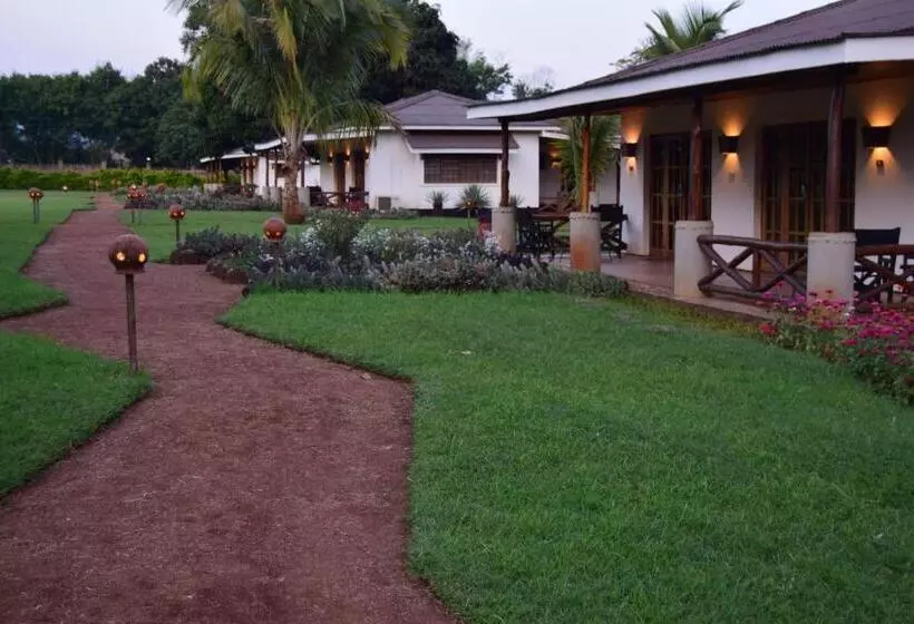 هتل Ameg Lodge Kilimanjaro