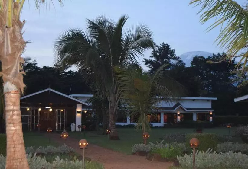 هتل Ameg Lodge Kilimanjaro