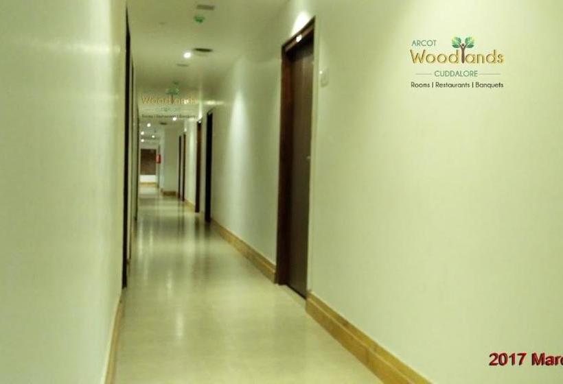 Otel Arcot Woodlands