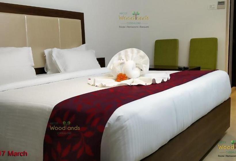 Otel Arcot Woodlands