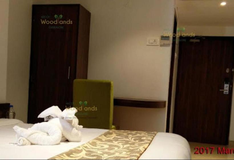 Otel Arcot Woodlands
