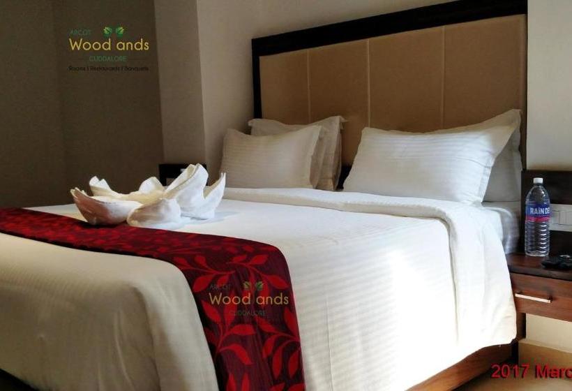 Otel Arcot Woodlands
