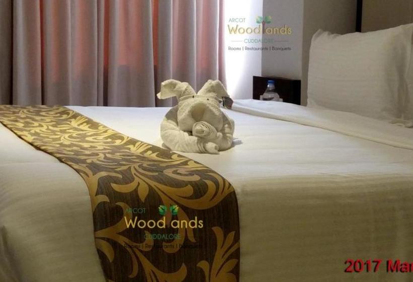 Otel Arcot Woodlands