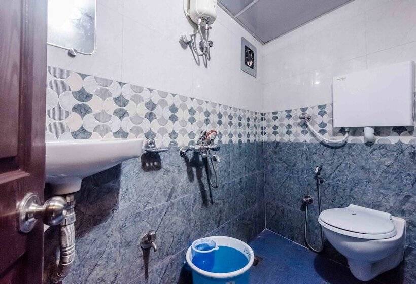 Hotelli Awesome Dormitory Male Only