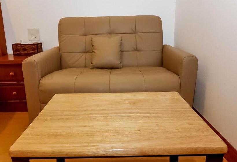 호텔 Nut Mansion Suvarnabhumi