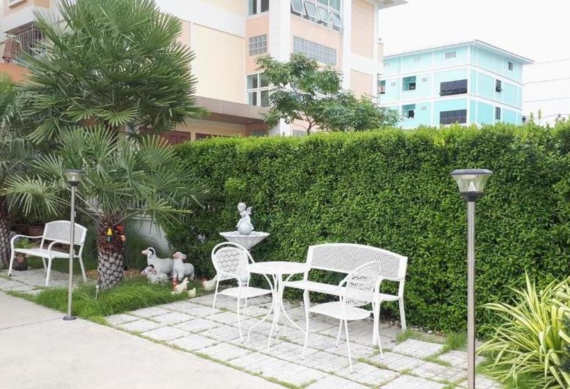 호텔 Nut Mansion Suvarnabhumi