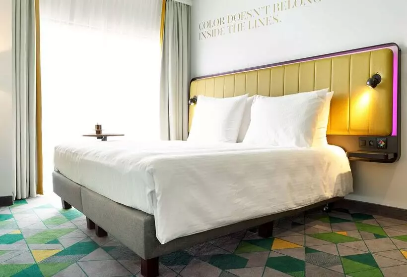 هتل Park Inn By Radisson Hasselt