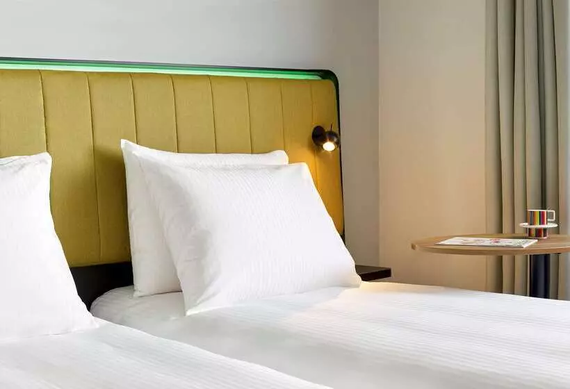 هتل Park Inn By Radisson Hasselt