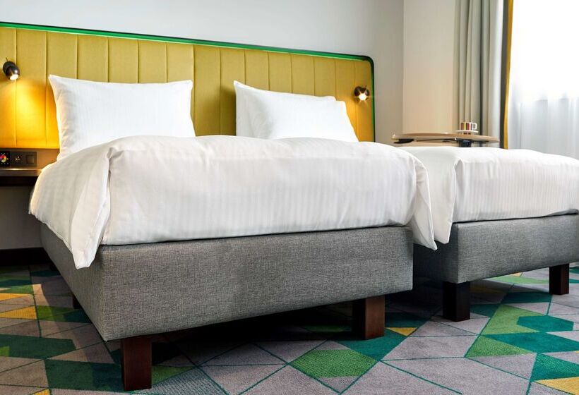 هتل Park Inn By Radisson Hasselt