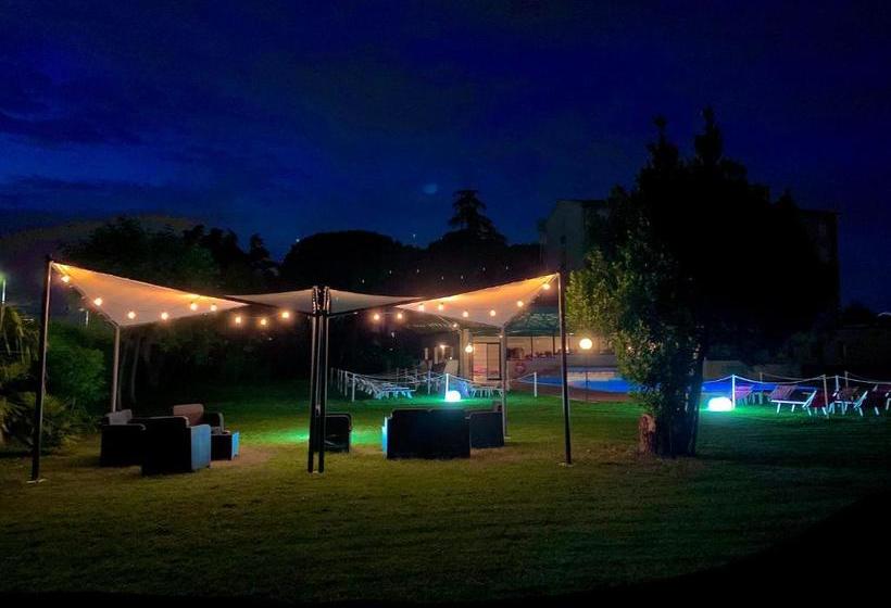 Отель Terme Luna