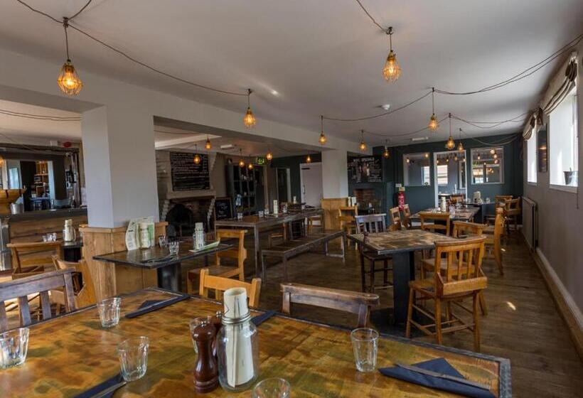 בית מלון כפרי The Sail Loft