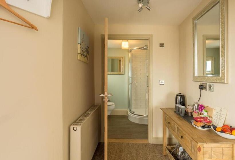 בית מלון כפרי The Sail Loft