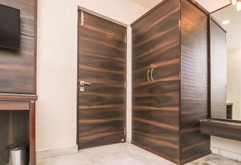 ホテル Super Collection O Belgacihia Near Kolkata Railway Station Formerly Beeu Guest House