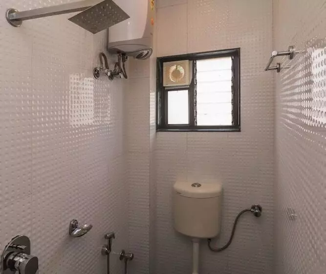 ホテル Super Collection O Belgacihia Near Kolkata Railway Station Formerly Beeu Guest House