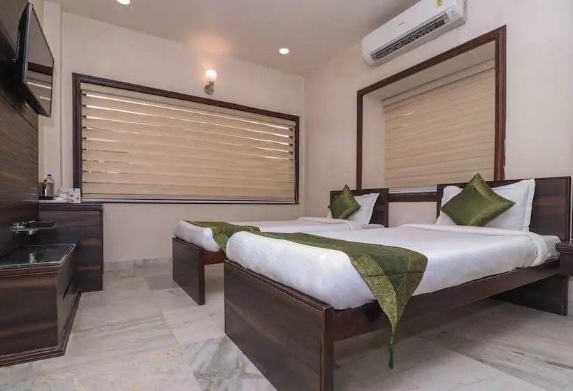ホテル Super Collection O Belgacihia Near Kolkata Railway Station Formerly Beeu Guest House
